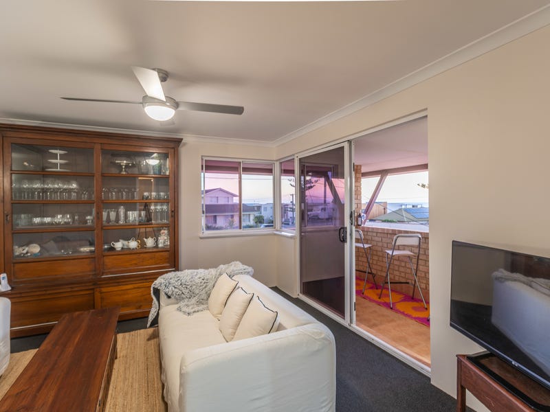 Stunning 4 bed 2 kitchen 12