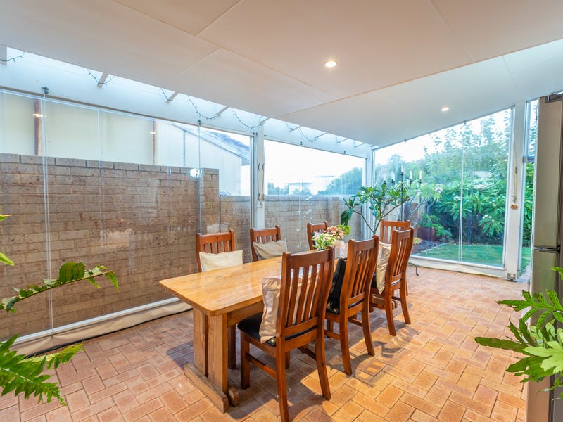 Stunning 4 bed 2 kitchen 19