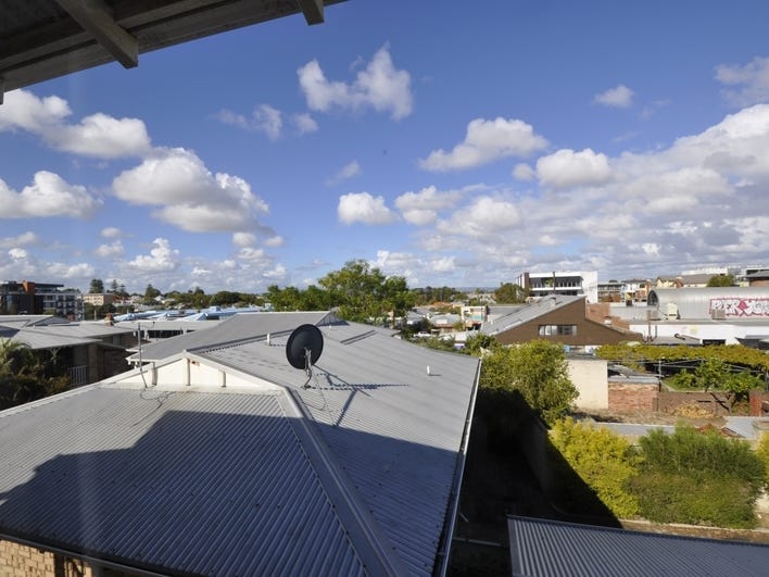 Mt LAWLEY 2 Bedroom Apartment 10