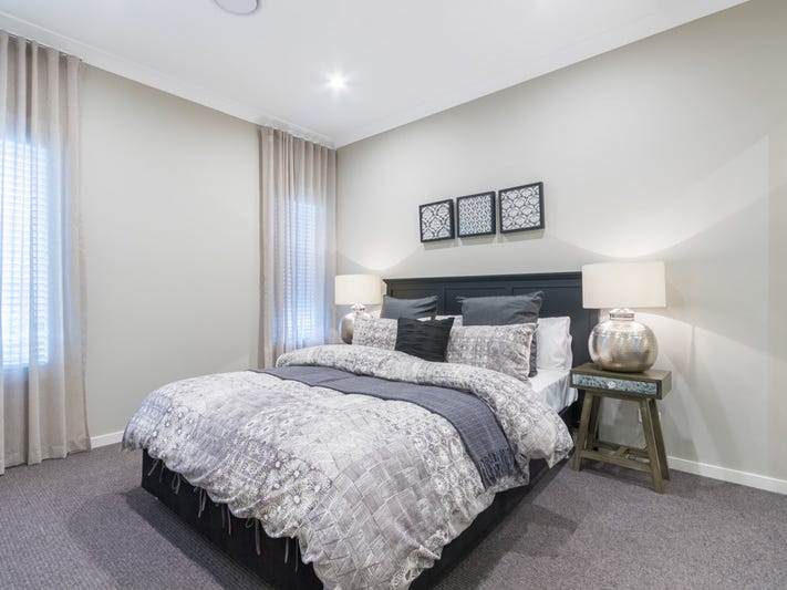 ex- Metricon display home for 11