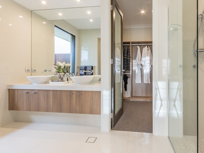 ex- Metricon display home for 14
