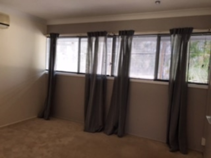 House with separate granny flat/games 21