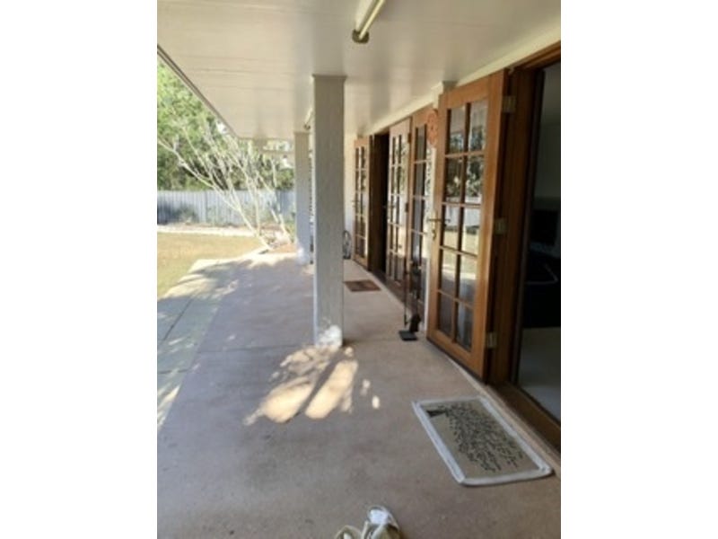 House with separate granny flat/games 27