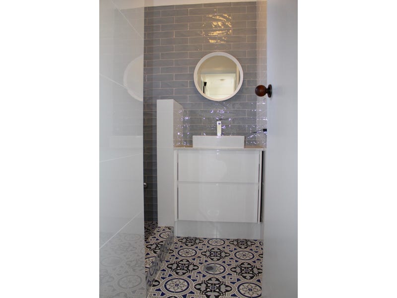 Newly renovated bright villa 2 2