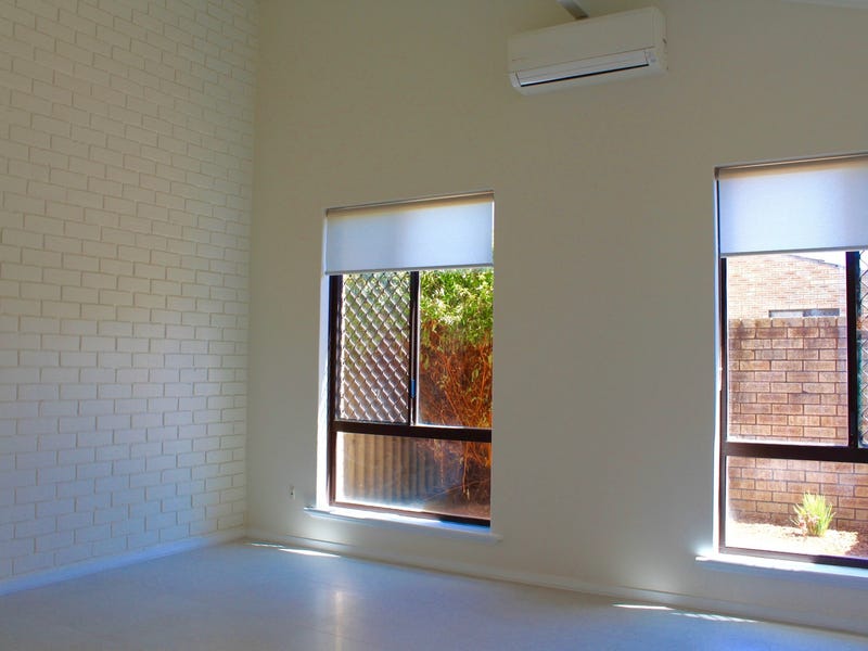 Newly renovated bright villa 2 6