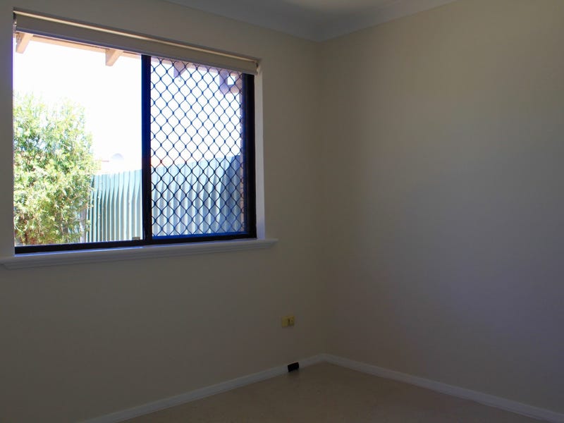 Newly renovated bright villa 2 11
