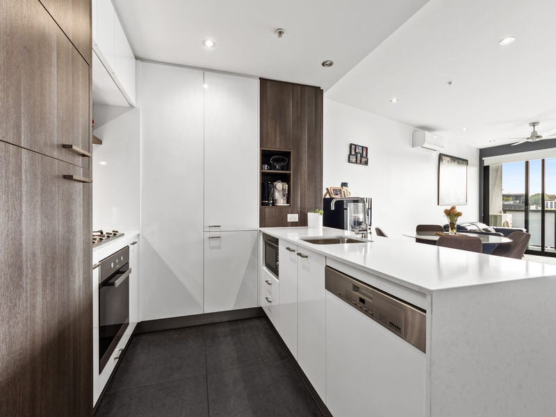 Spacious 2 bed / 2 2