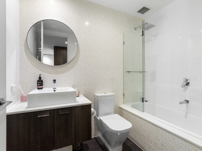 Spacious 2 bed / 2 9