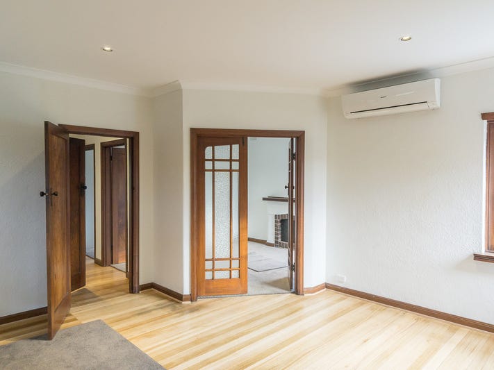 Modernised 1st Floor Apartment 8