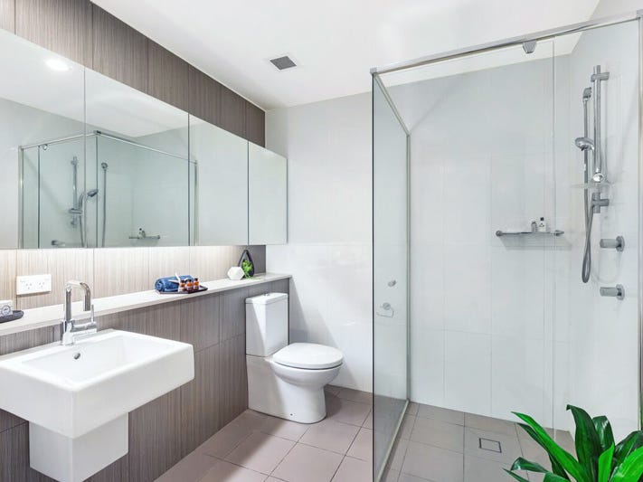 Location, Stylish, Spacious and Convenient 5