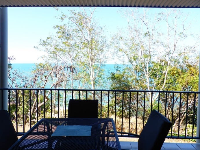 Sea Views! 6