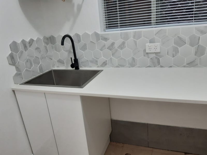 2×1 Unit – Great Location 6