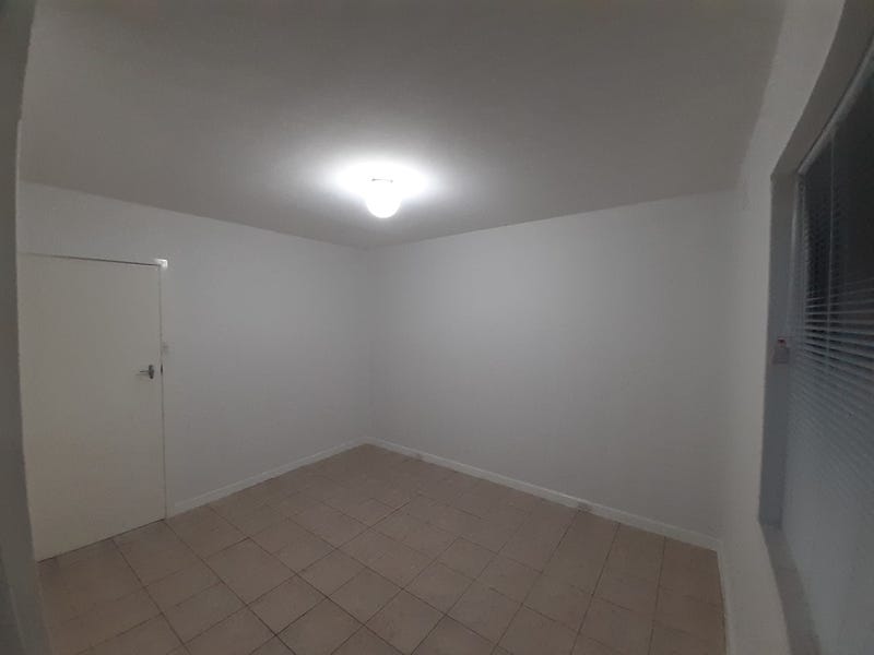 2×1 Unit – Great Location 12