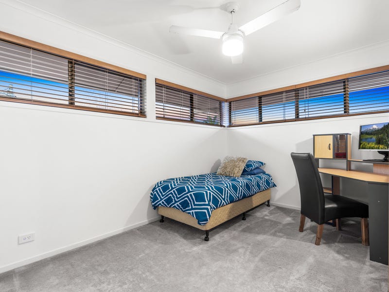 Wynnum Bay-side – Million Dollar 8