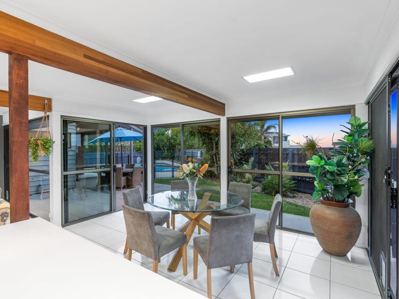 Wynnum Bay-side – Million Dollar 11