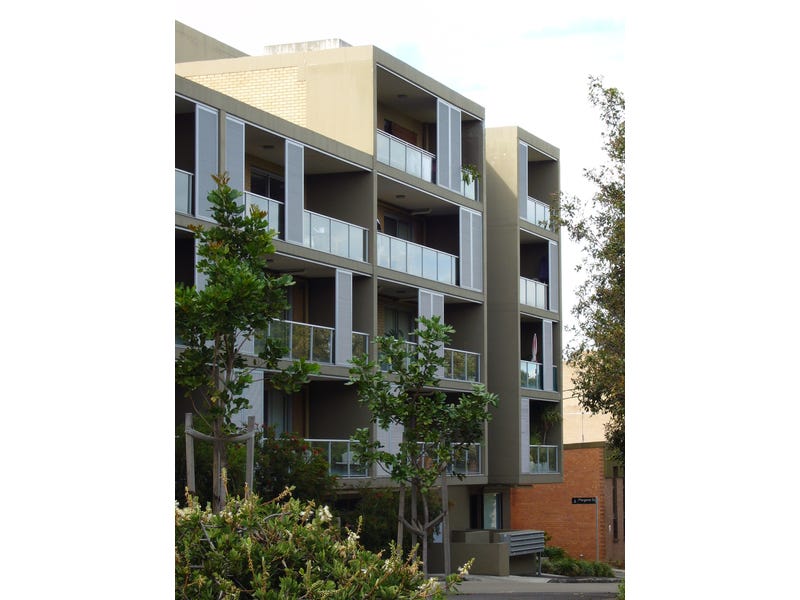 Modern apartment – 2 min.walk to Redfern Station and opposite Australian Technology Park