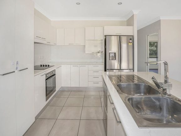 Near New – Spacious Luxury 5