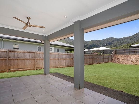 Near New – Spacious Luxury 9