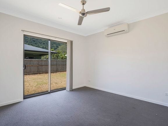 Near New – Spacious Luxury 14