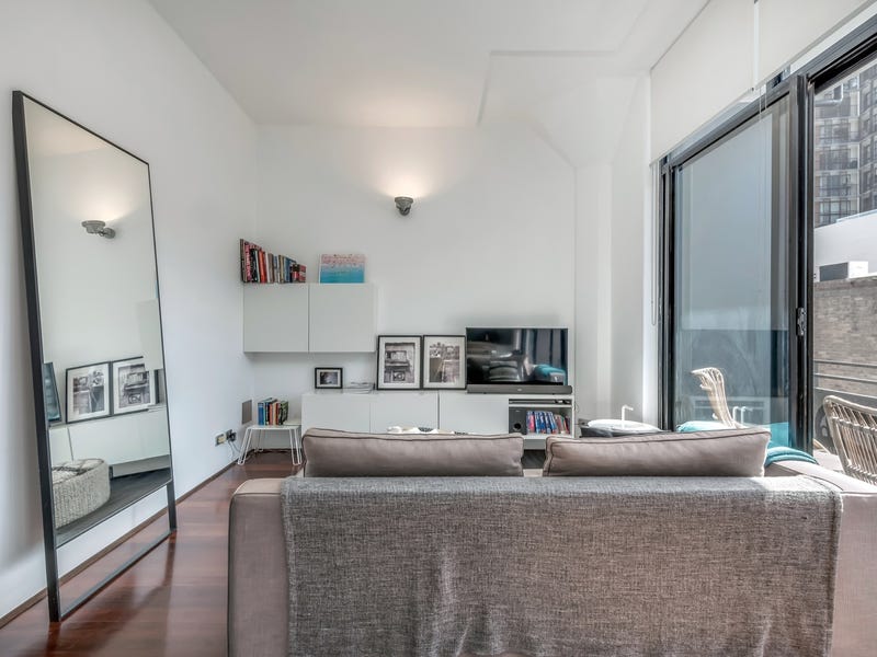 Warehouse Apartment in the heart 1