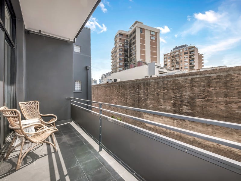 Warehouse Apartment in the heart 5