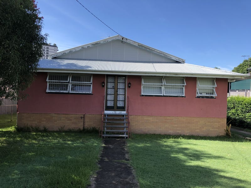 Woolloongabba Converted Queenslander Flat 7