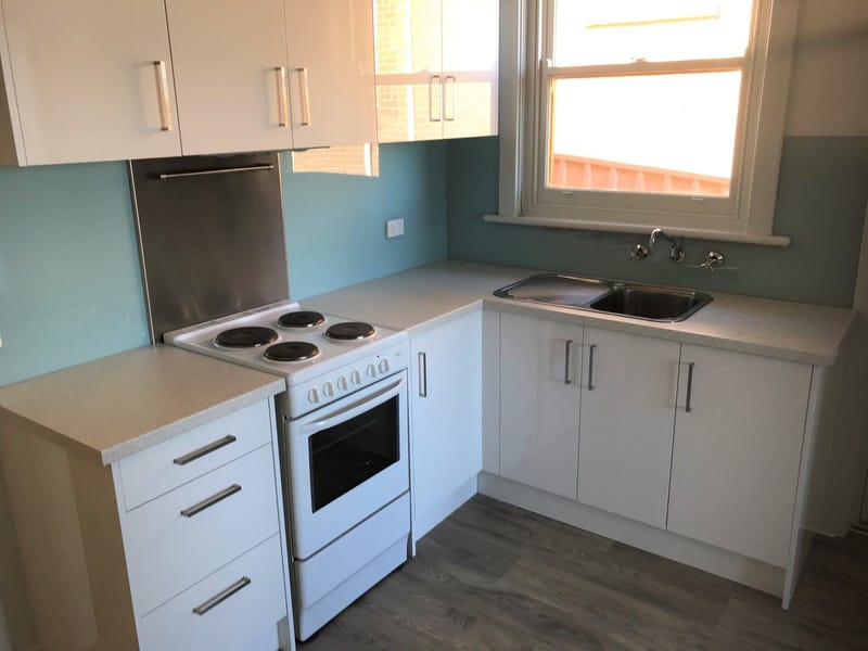 1 bedroom unit with great 3
