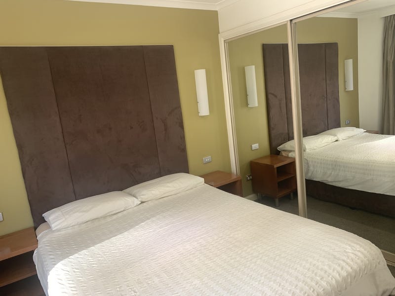 Fabulous Furnished One Bed Apartment 7