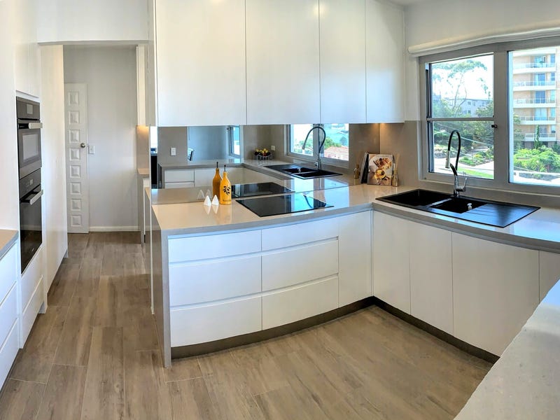 Spectacular Harbourside Living 7