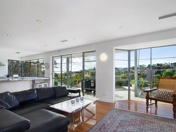 Elegant North Facing House With 4
