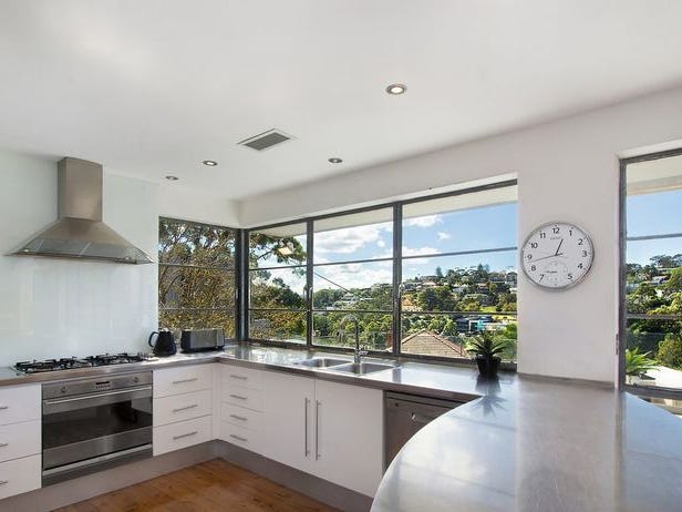 Elegant North Facing House With 7