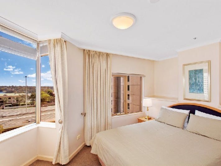 Prestige Quay West Fully-Furnished Executive 3
