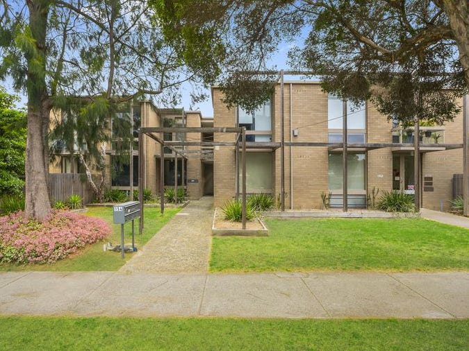 1 bedroom fully furnished CBD apartment