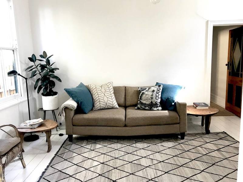 FULLY FURNISHED HOUSE – 1-6 6