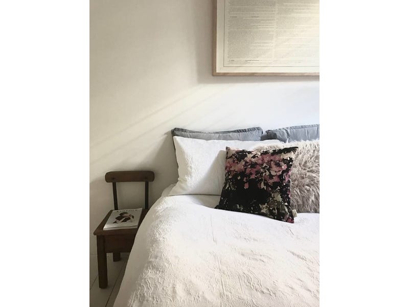 FULLY FURNISHED HOUSE – 1-6 17