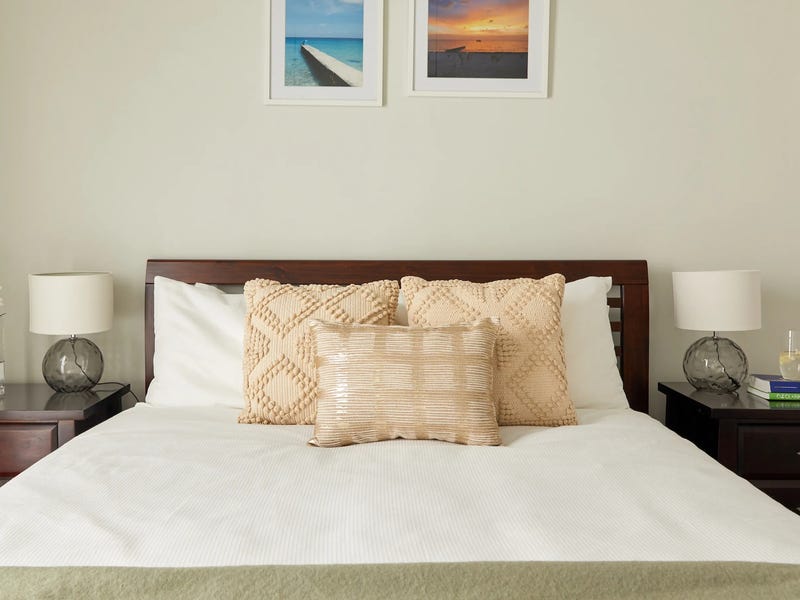 Fully furnished terrace – 3,6,12 18