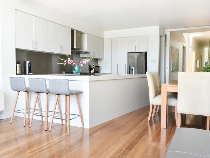 Fully furnished terrace – 3,6,12 22