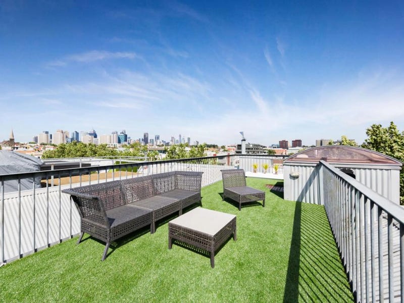 Spectacular furnished/unfurnished warehouse terrace 6