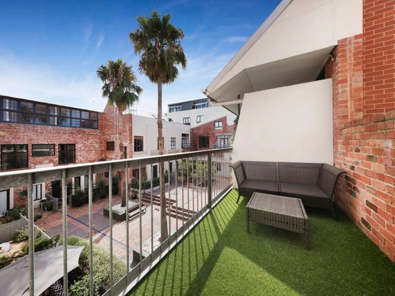 Spectacular furnished/unfurnished warehouse terrace 12