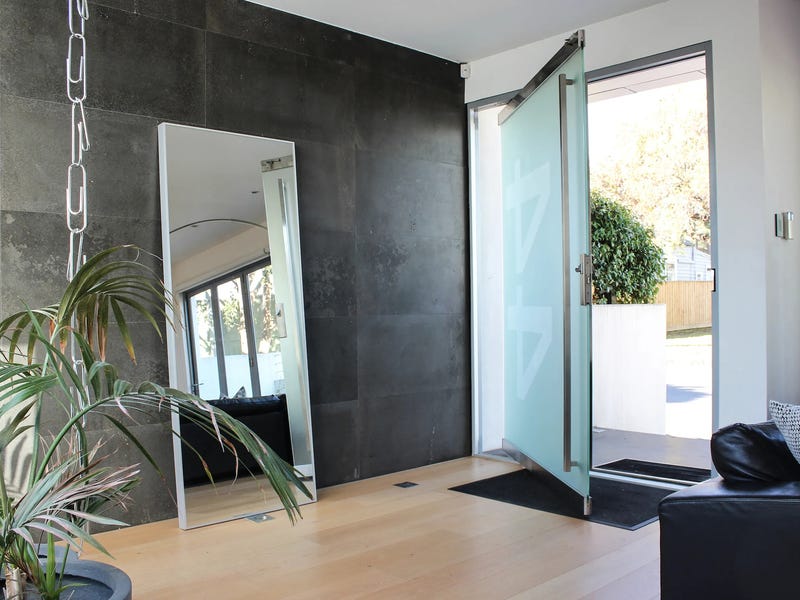 Ultra modern furnished home – 16
