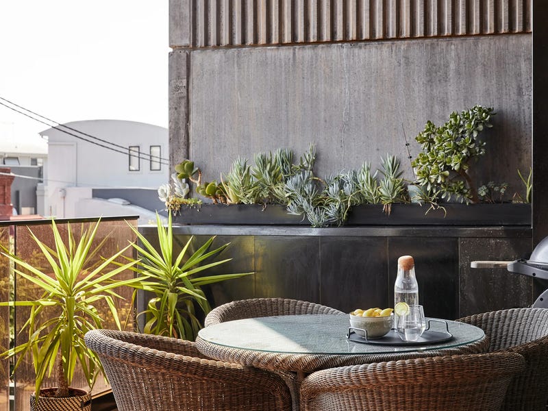 Furnished property – 3,6,12 month 7