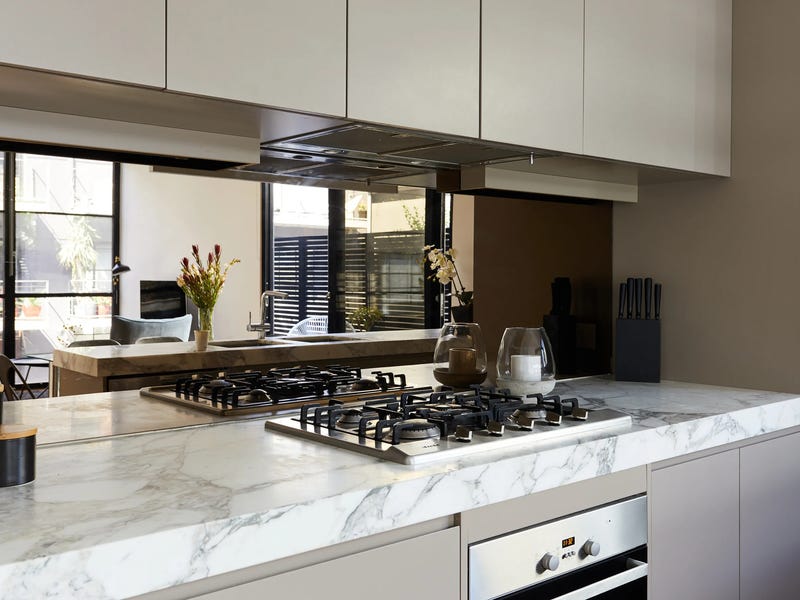 Furnished townhouse  – Avail 7