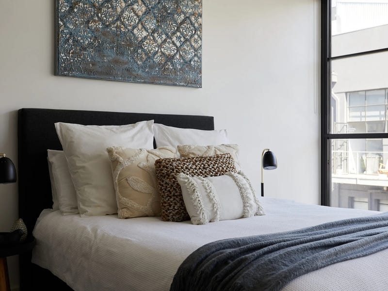 Furnished townhouse  – Avail 8