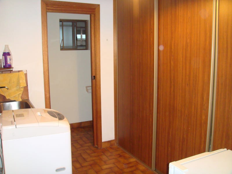 Delightful 2 bedroom house in 8