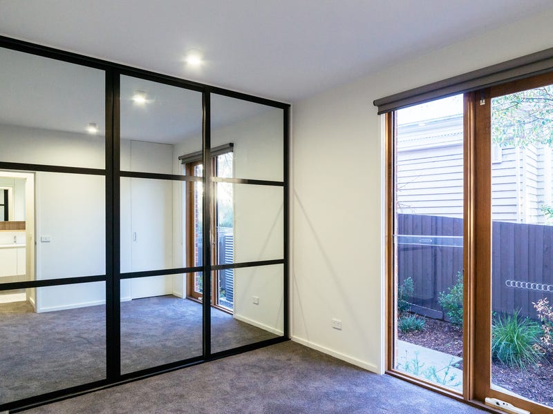 An Architect designed modern apartment 8