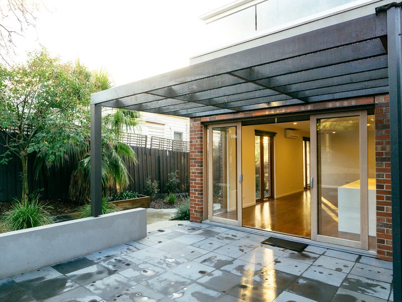 An Architect designed modern apartment 12