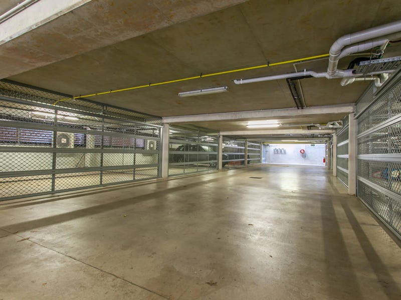Apartment with ocean views, walking 21