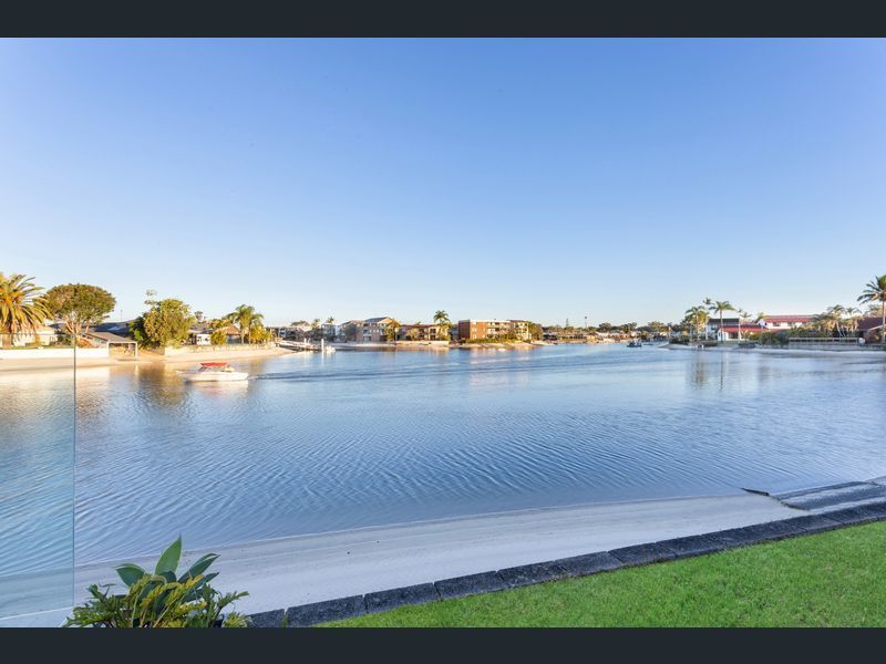 Waterfront Home 4