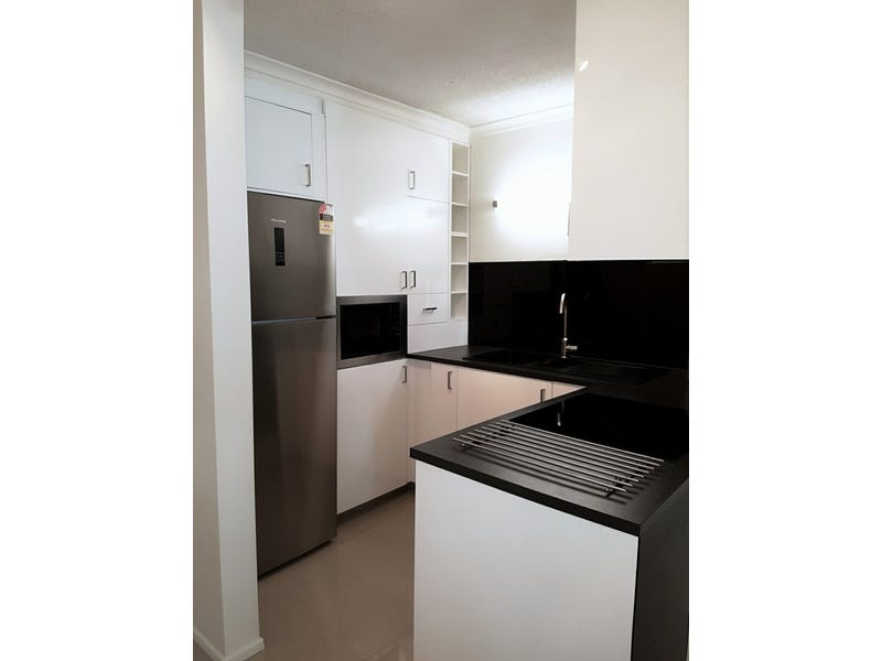 Modern Furnished unit in the 2