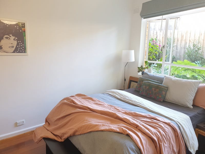 Blissful ground floor fully furnished 16